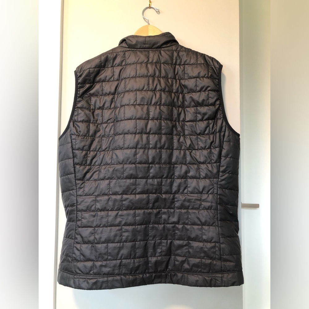 Patagonia Men’s Black Nano Puff Vest - Picture 10 of 16